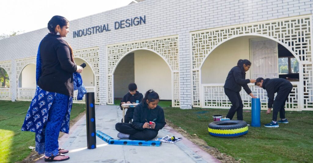 Pavna International School